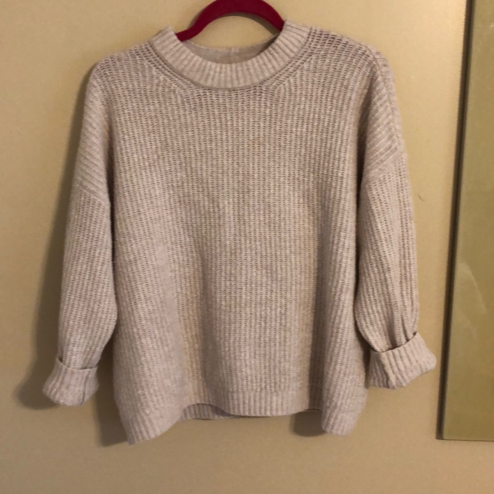 Cream American eagle sweater